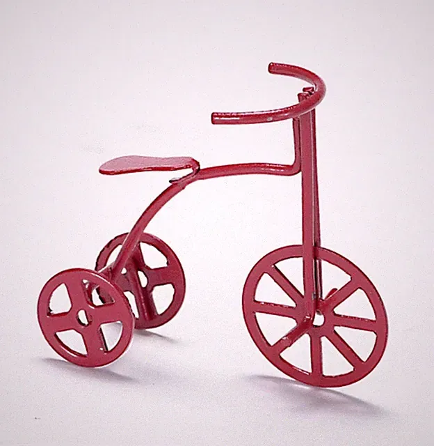 RED TRICYCLE